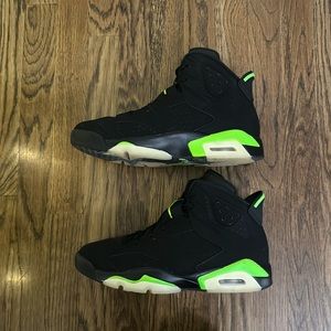 Air Jordan 6 Retro Men’s Size: 10.5